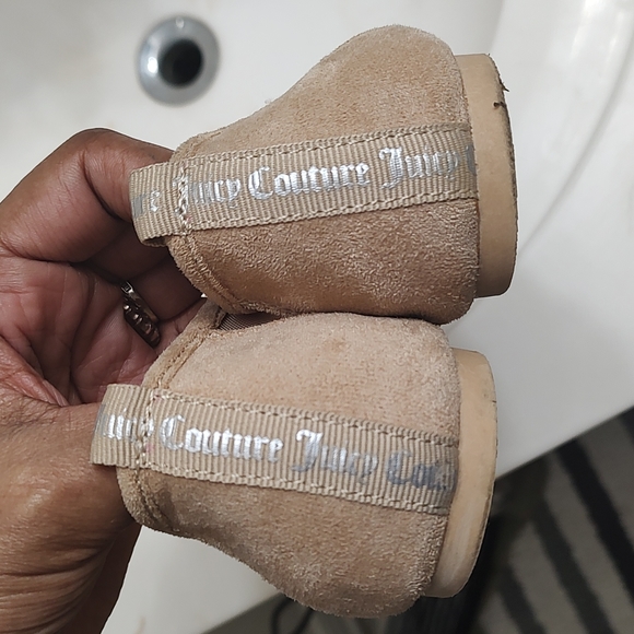 JUICY COUTURE ointed toe Flats,tan/gold, sheer fabric w/Sparkled "Juicy" on toes - Picture 5 of 7